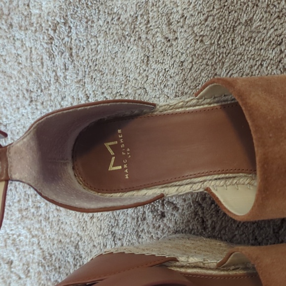 Marc Fisher LTD Espadrille Wedges - Picture 3 of 10